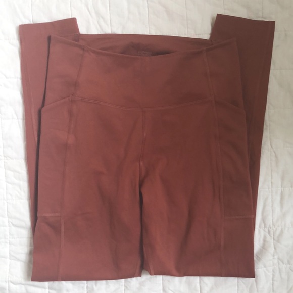 Girlfriend Collective high-rise pocket legging - Picture 2 of 5